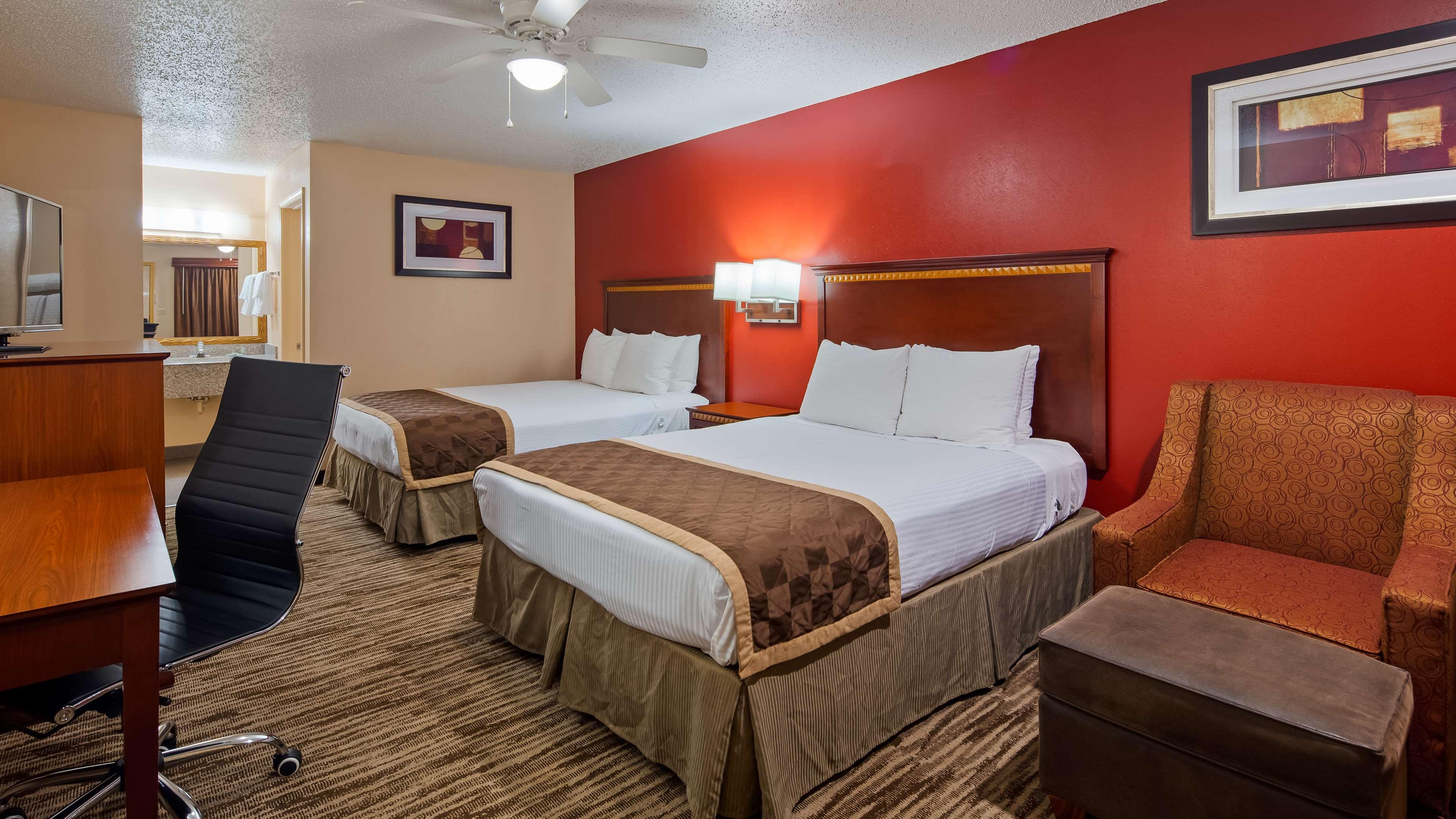 Best Western Executive Inn Marshall Esterno foto
