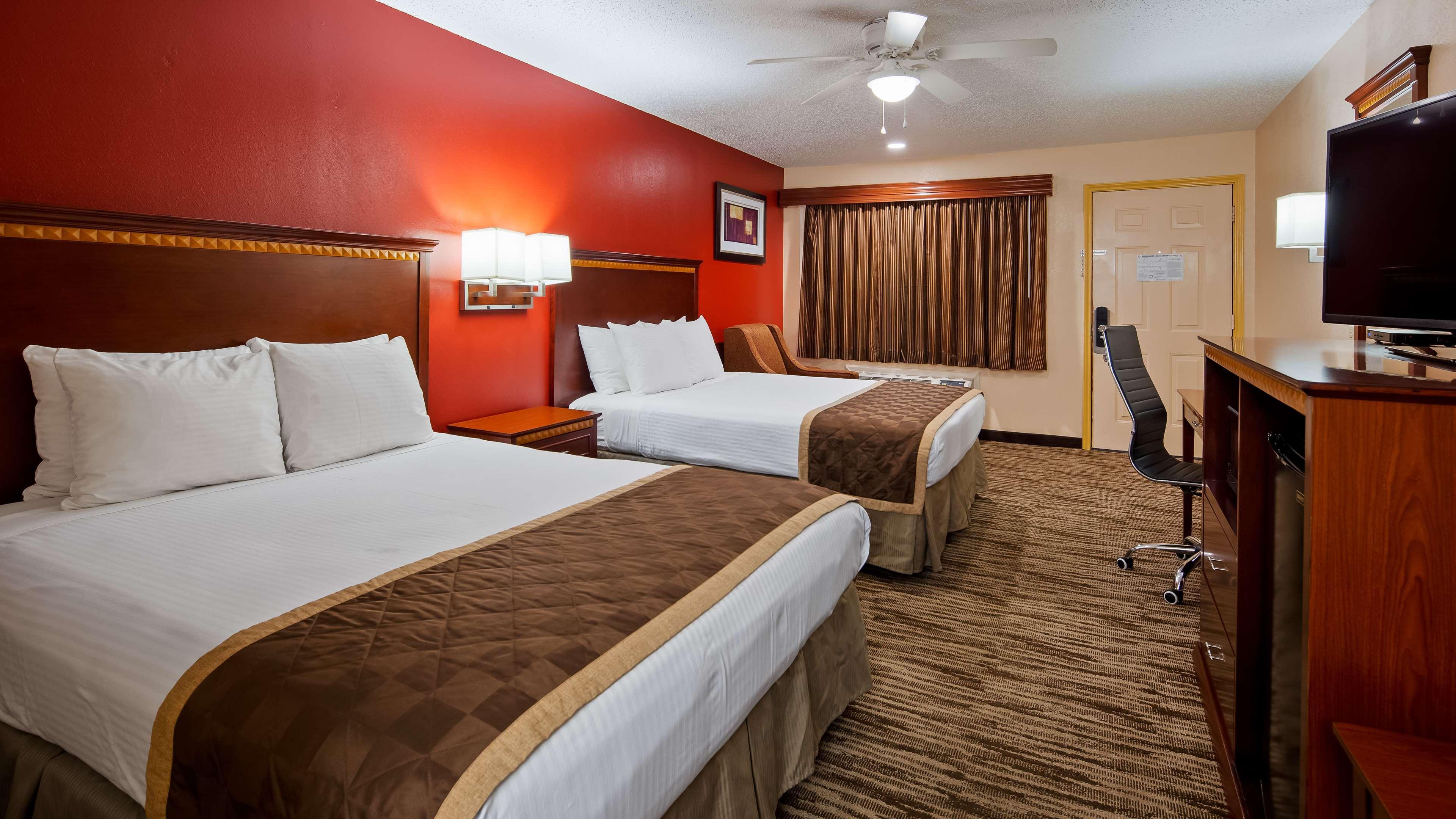 Best Western Executive Inn Marshall Esterno foto