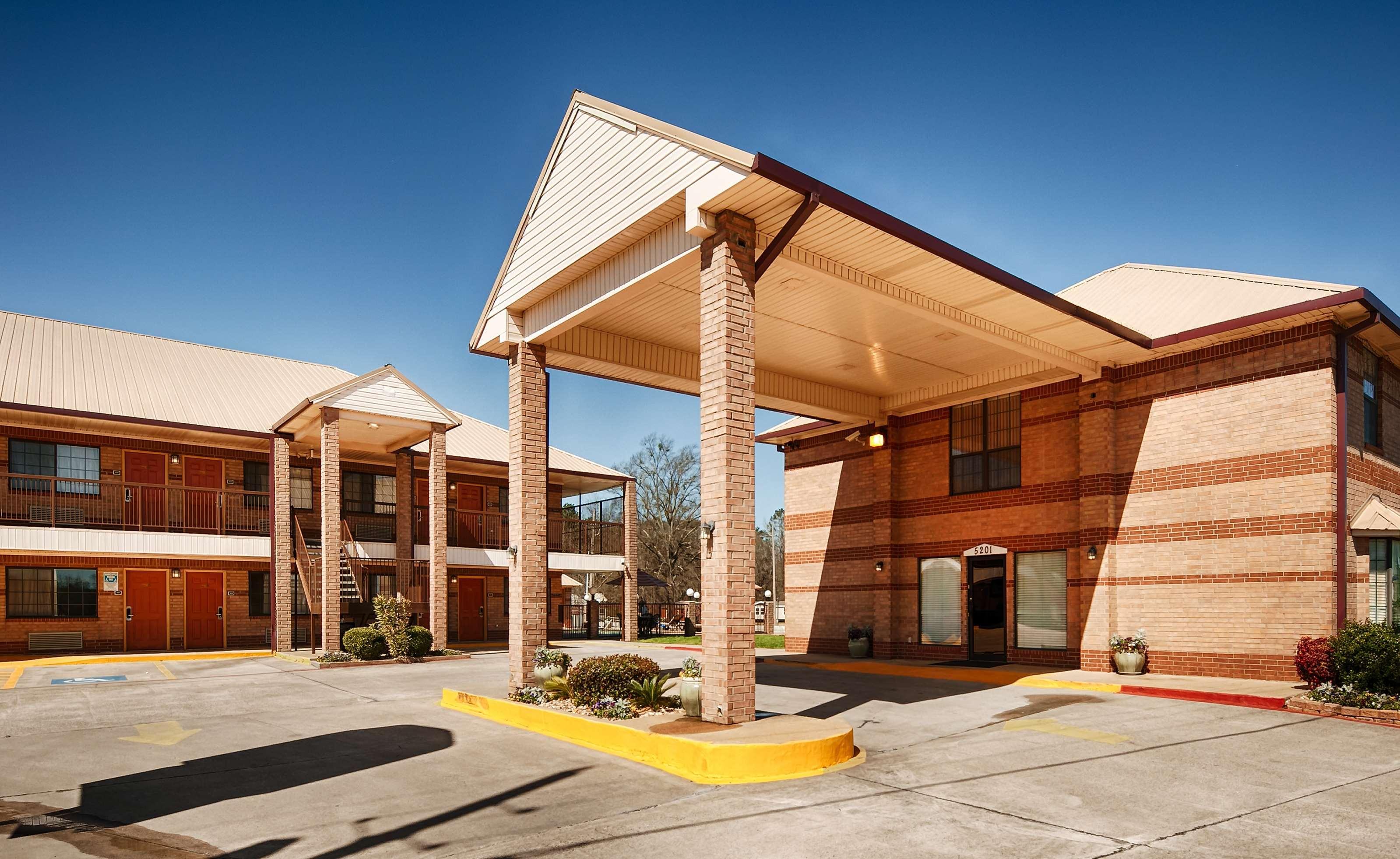 Best Western Executive Inn Marshall Esterno foto